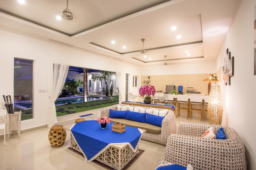 Holyfat Villa Seminyak  Luaran gambar